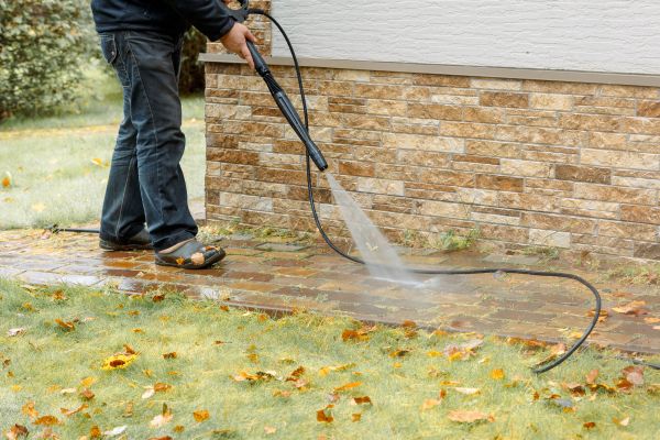 Residential Powerwashing in Marion